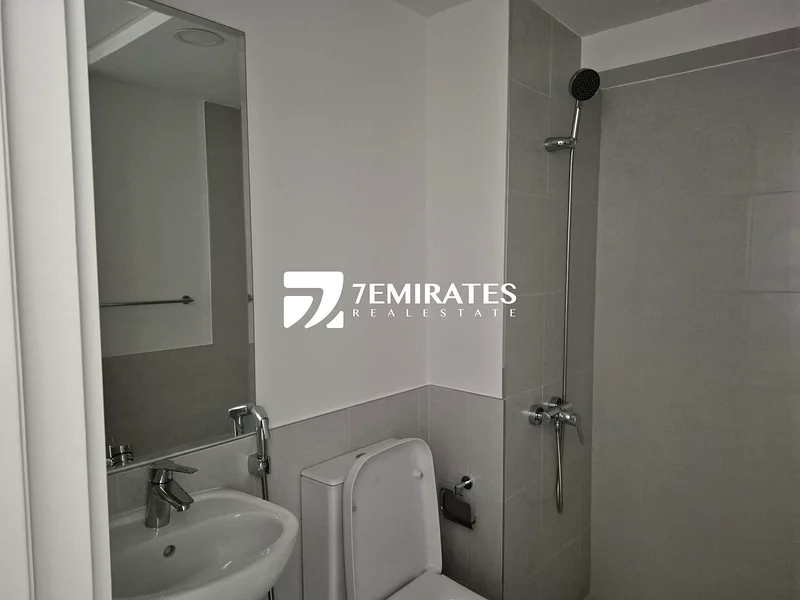 5de181dfdaf543b4b5368630059d3a03-